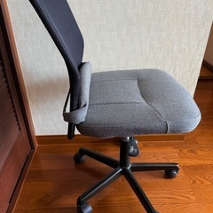 回転椅子の画像