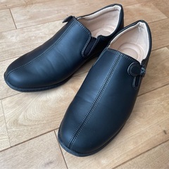 試着のみの美品！レディースシューズ  24.5センチ　EEEの画像