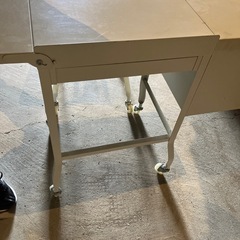 子供用？机の画像