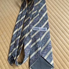 自宅（足立区）引き取りでお願い致します。Gianni Accardi　ネクタイの画像