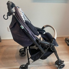 combiベビーカーの画像