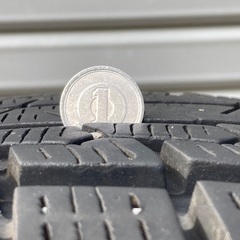 No.131スタットレスタイヤ215/70/16 5H PCD114.3 アルミ付4本セットの画像