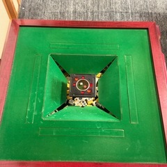 全自動麻雀卓の画像