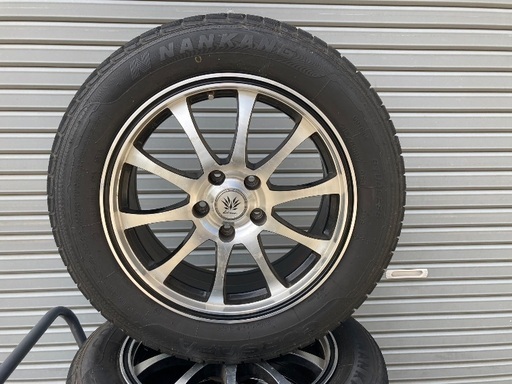 No.132スタットレスタイヤ215/65/17 5H PCD114.3 アルミ付4本セット