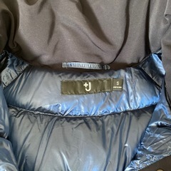 UNIQLO +Jダウンジャケットの画像