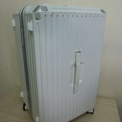 G-4※取引中/売約済*********** 　　　　　　　倉庫保管　未使用　訳あり特価　キャリーケース　大型　USBケーブル付き　の画像