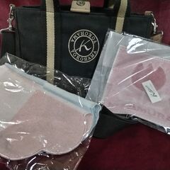 中古　横浜元町キタムラ２　レディース　２WAYショルダーバック　キタムラハンカチ付きの画像