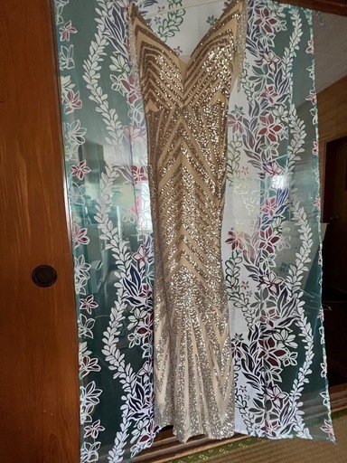 シルバービーズ刺繍 マーメイドタイトドレス