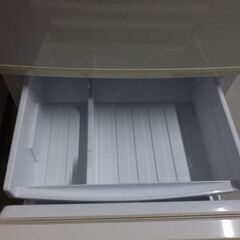 シャープ冷蔵庫ホワイトの画像