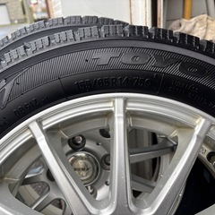 商談中　
ホイール付きスタッドレスタイヤの画像