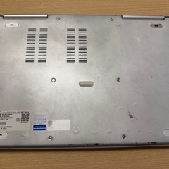 タブレット型   ノートパソコン の画像