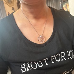 ネックレスの画像