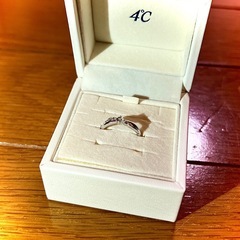 K10　ホワイトゴールドリング　4℃ の画像