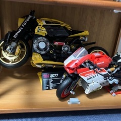 バイク模型　黄色赤　ブロックおもちゃの画像