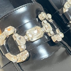 ビジュ付きエナメルローファーの画像