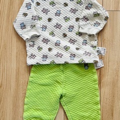 キルトパジャマ　80〜90サイズの画像