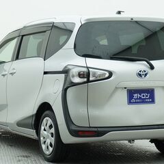 🤞自社ローン👆７人乗り！ハイブリッド乗用車の入庫！広々と使える～～～～の画像