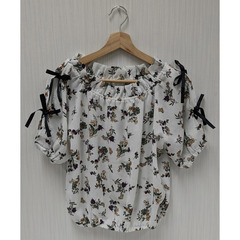 花柄 リボン ブラウス ホワイト 半袖 トップス レディース 可愛い フェミニンの画像