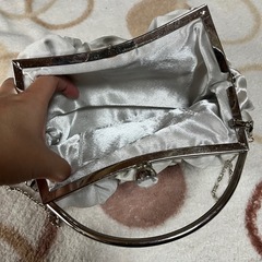 結婚式で使えるバックの画像