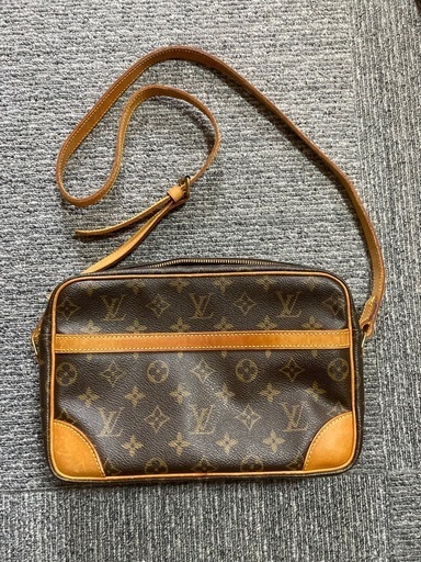 ルイヴィトン　ショルダーバッグ　LOUIS VUITTON 廃盤