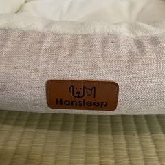 Hansleepペット用 犬 猫 ベッド リバーシブルMサイズ　 ベージュの画像