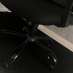 【予定決定済】デスク椅子の画像