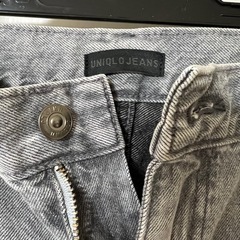 UNIQLO メンズ　ジーンズの画像