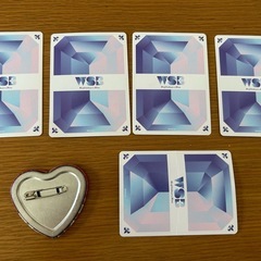 すとぷり　莉犬　カード5枚　缶バッチ　セットの画像