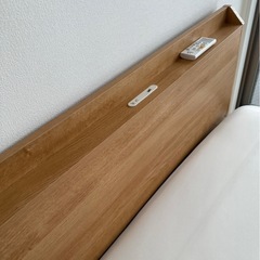 ニトリ　コンセント付きセミダブルベッドフレーム　nスリープマットレスセットの画像