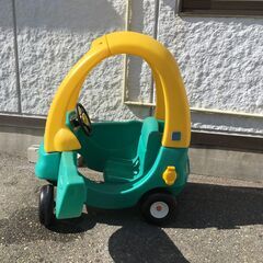 JM20392Y シー・シー・ピー STEP2 ちびっこマイクーペ(緑) ・外寸 　幅：約45cm 高さ：約85cm 奥行：約76cm中古品【取りに来られる方限定】 　の画像