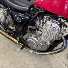 ヤマハ SR400の画像