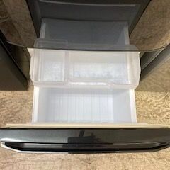 ID:699304　冷蔵庫１４６L　三菱　２０１９年製　※冷蔵室ドリンクボックス割れの画像