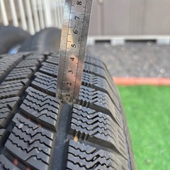 スタッドレスタイヤの画像