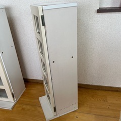 CDなど収納棚①の画像
