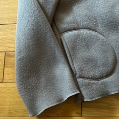 フード付きふわふわアウターの画像