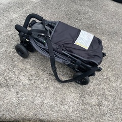 折りたたみバギー　ベビーカーの画像