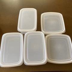 タッパー5個の画像