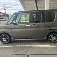 ２３年　カスタムＸグレード　本日車検上がり片側パワースライドドア社外タイヤホイールの画像