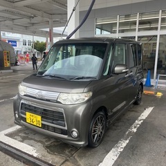 ２３年　カスタムＸグレード　本日車検上がり片側パワースライドドア社外タイヤホイールの画像