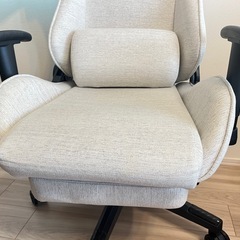 ゲーミングチェア／オフィスチェアの画像