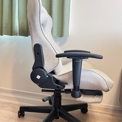 ゲーミングチェア／オフィスチェアの画像