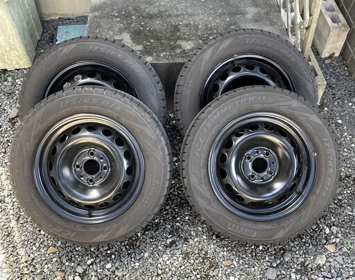 FIAT フィアット 5.5J 14 インチ PCD98 ホイール(＋スタッドレス 175/65 R14)