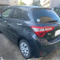 令和1年式トヨタ　ヴィッツの画像