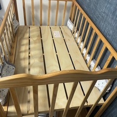 ベビーベッドの画像