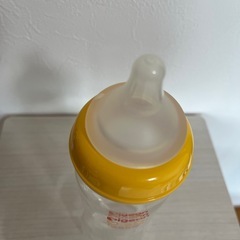 ピジョン哺乳瓶240ml の画像