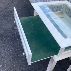 ショーケース型　机　テーブル　インテリア　アンティーク　ディスプレイの画像