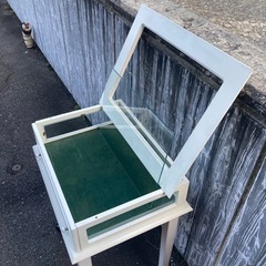 ショーケース型　机　テーブル　インテリア　アンティーク　ディスプレイの画像