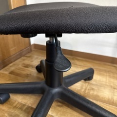 高さ調節可能　①オフィスチェア の画像