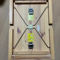 ニトリ折りテーブルの画像
