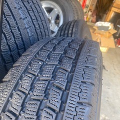 最終値下げ195/80/15タイヤの画像